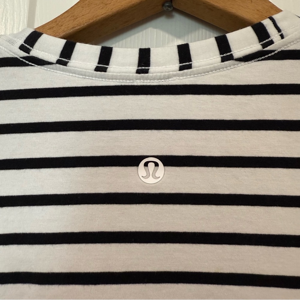 Lululemon Yachtie Stripe White Black